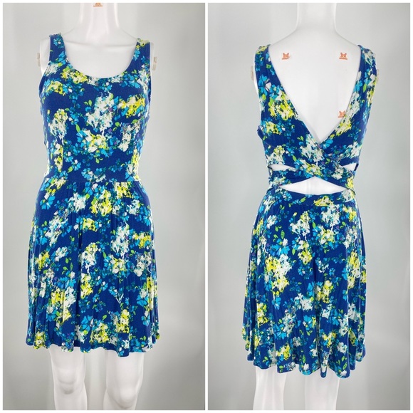 4 Dresses Bundle of Four Casual Mini Dresses Sleeveless Size S & XS - One NWT - Picture 6 of 16